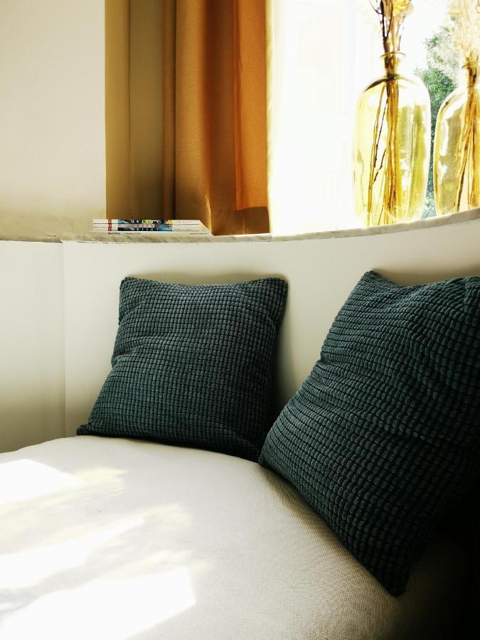Shway - The Red With Pearls Apartment แอนต์เวิร์ป ภายนอก รูปภาพ