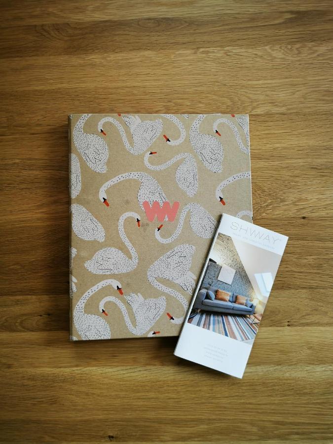 Shway - The Red With Pearls Apartment แอนต์เวิร์ป ภายนอก รูปภาพ